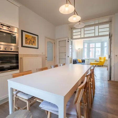 Les Citrinelles With Parking By Interhome