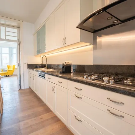 Les Citrinelles With Parking By Interhome